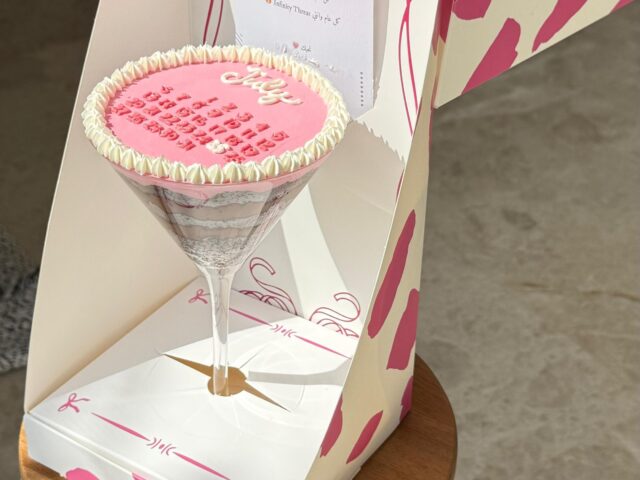 كيكة شكل مارتيني كيك غير تقليدي للناس الكلاس