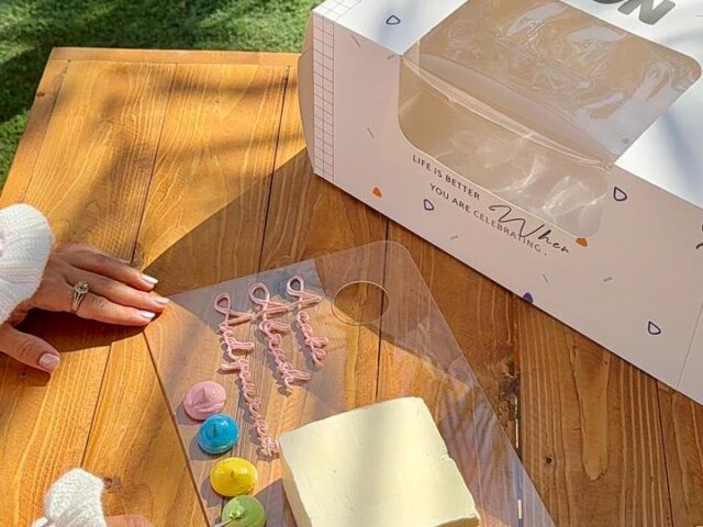 أدوات تزيين كيك أفون: زيّني كيكك بسهولة واحتراف في المنزل